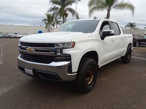 Used 2020 Chevrolet Silverado 1500 LT w/ All-Star Edition image 2
