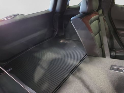 Used 2027 Chevrolet Equinox RS w/ LPO, Floor Liner Package FWD image 28