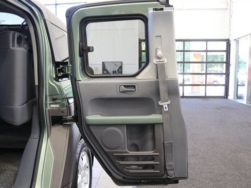 Used 2005 Honda Element EX image 54