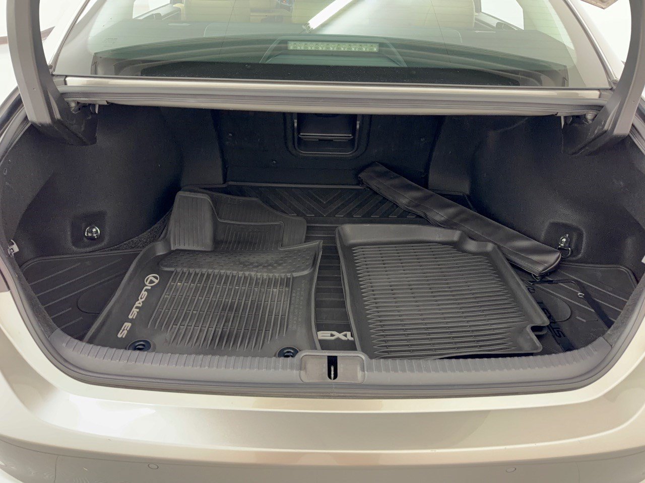 Used 2021 Lexus ES 350 w/ Premium Package FWD image 27