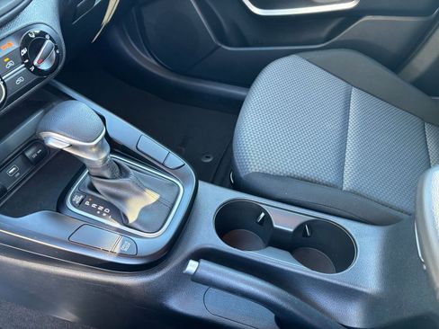 Used 2025 Kia Soul LX w/ LX Technology Package image 41