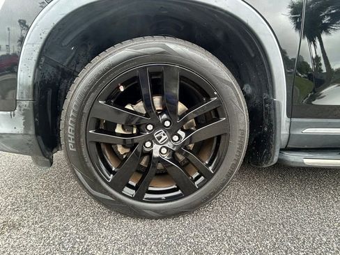 Used 2019 Honda Pilot Touring image 10