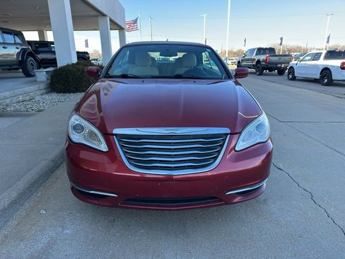 Used 2011 Chrysler 200 Touring w/ Cold Weather Group image 8