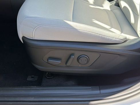 New 2026 Hyundai Tucson SEL FWD image 11