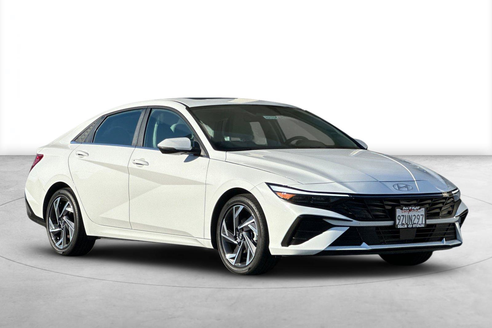 Certified 2026 Hyundai Elantra Limited FWD image 11
