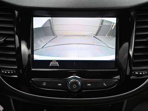 Used 2020 Chevrolet Trax LS FWD image 16