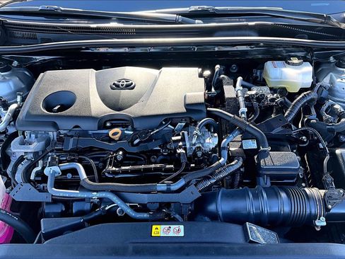 Used 2023 Toyota Camry LE image 10