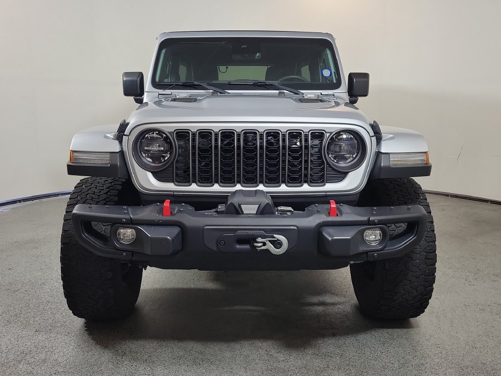 Used 2024 Jeep Wrangler Unlimited Rubicon AWD/4WD image 3