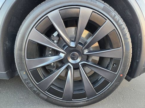 Used 2022 Tesla Model X Plaid AWD/4WD image 19