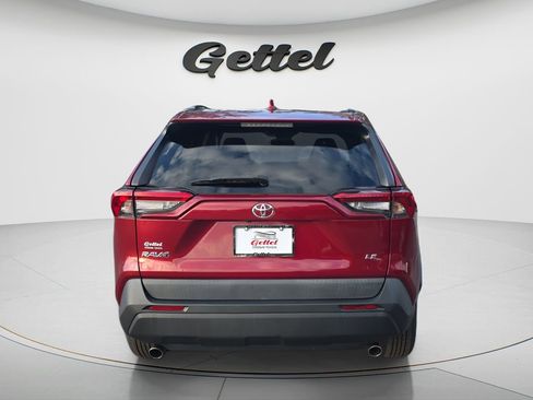 Used 2019 Toyota RAV4 LE FWD image 6