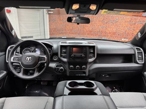 Used 2022 RAM 1500 Big Horn AWD/4WD image 12