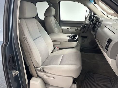 Used 2013 Chevrolet Silverado 2500 LT w/ Interior Plus Package image 19