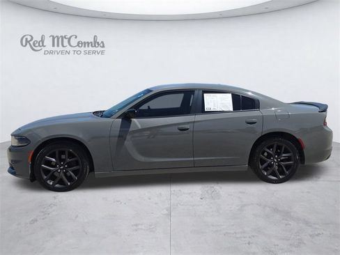 Used 2019 Dodge Charger SXT w/ Blacktop Package RWD image 2