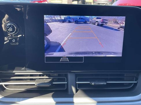 Used 2024 Chevrolet Trax LS image 30