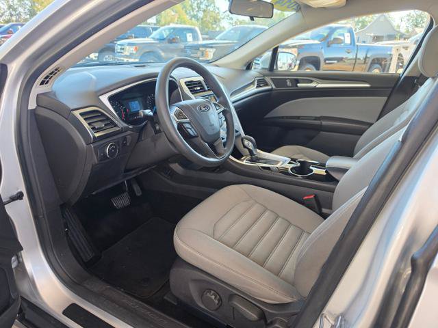 Used 2014 Ford Fusion S FWD image 8
