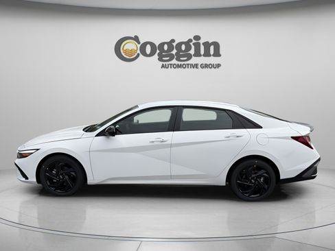 New 2026 Hyundai Elantra Sport FWD image 2