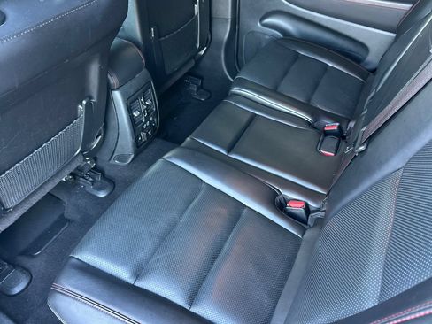 Used 2024 Dodge Durango GT RWD image 13
