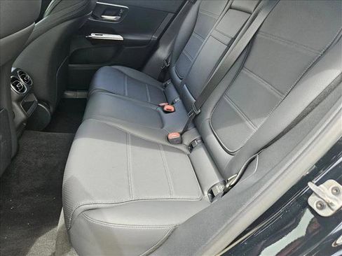 Used 2026 Mercedes-Benz GLC 300 image 17