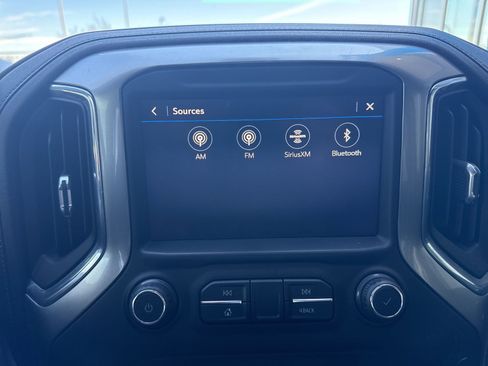 Used 2020 Chevrolet Silverado 1500 RST image 22