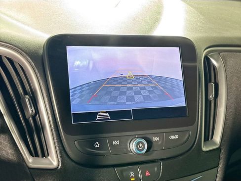 Used 2022 Chevrolet Malibu LS w/ Driver Confidence Package II image 16