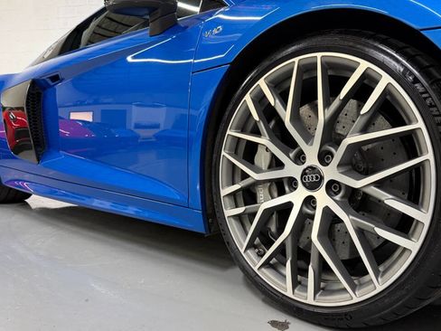 Used 2017 Audi R8 V10 plus w/ Full Leather Package image 8