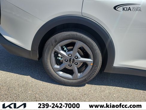 New 2026 Kia K4 FWD image 8