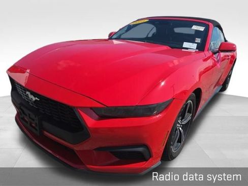 Used 2025 Ford Mustang Premium RWD image 5