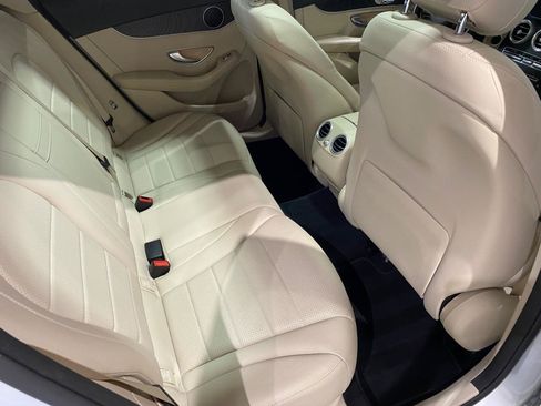 Used 2018 Mercedes-Benz GLC 300 4MATIC image 29
