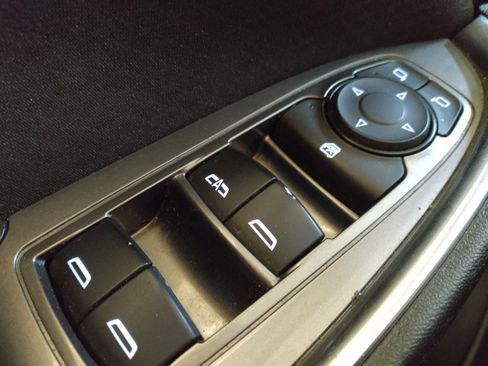 Used 2021 Chevrolet Malibu LT FWD image 27