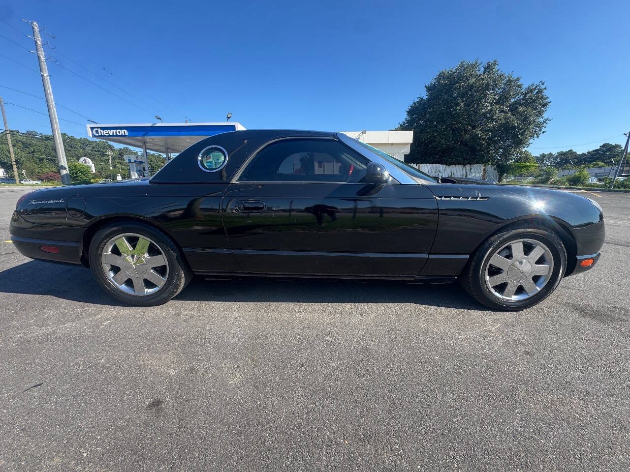 Used 2003 Ford Thunderbird RWD image 7