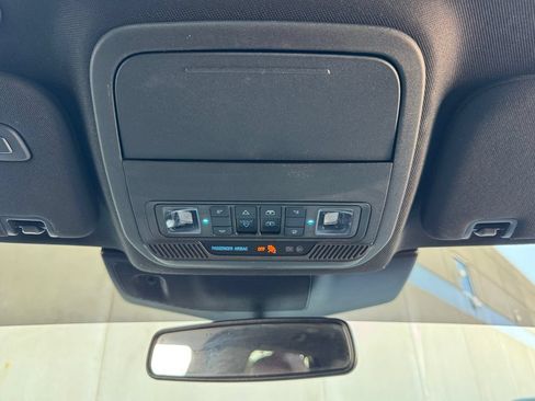 Used 2023 Ford Explorer Platinum w/ Technology Package AWD/4WD image 27