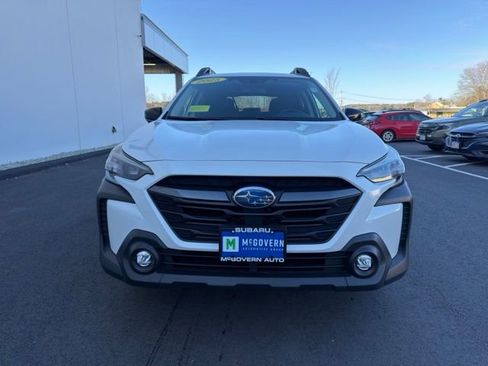 Used 2025 Subaru Outback Premium image 2