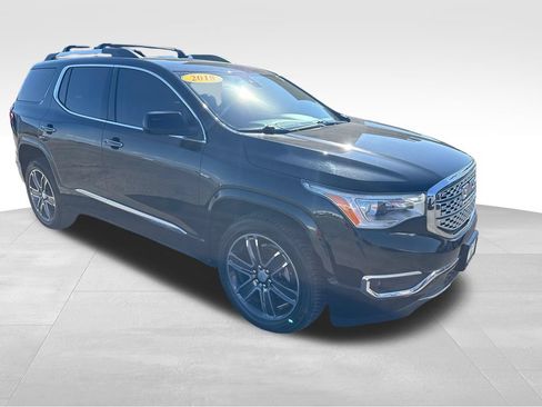 Used 2018 GMC Acadia Denali w/ Technology Package AWD/4WD image 8