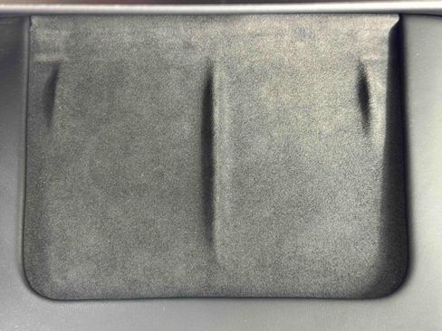 Used 2021 Tesla Model Y Long Range image 33