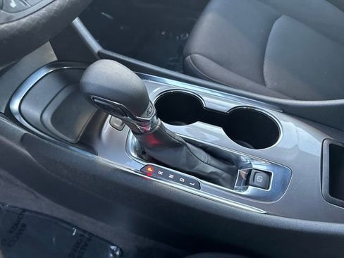 Used 2024 Chevrolet Malibu LT image 27