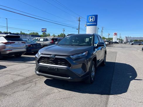 Used 2024 Toyota RAV4 XLE AWD/4WD image 1