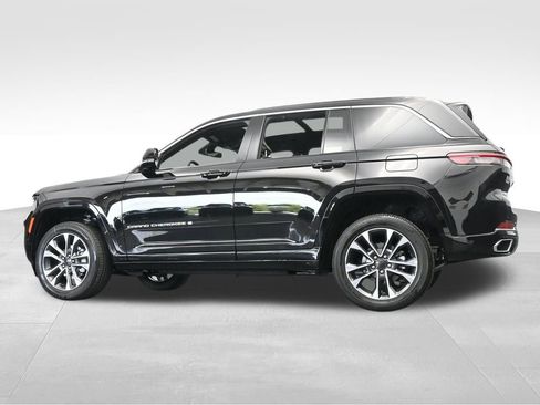 Used 2024 Jeep Grand Cherokee Overland w/ Luxury Tech Group IV image 50