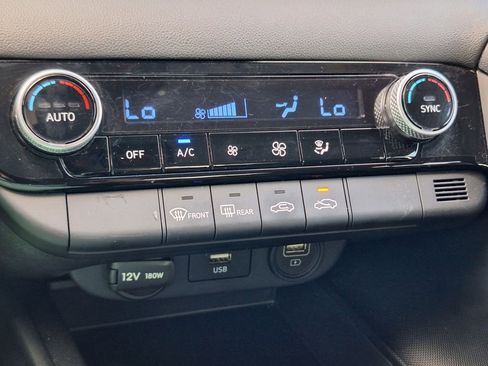 Certified 2023 Hyundai Elantra SEL image 21