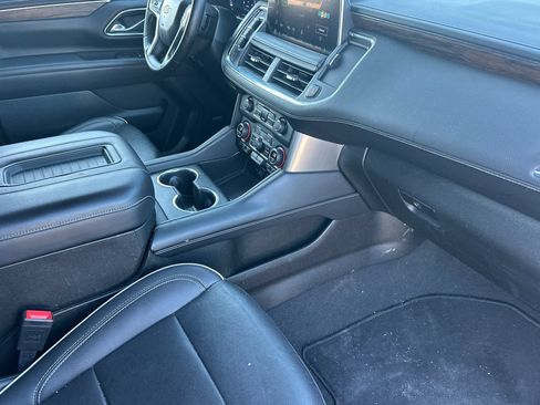 Used 2024 Chevrolet Tahoe Premier RWD image 19