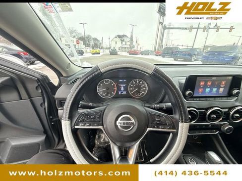 Used 2022 Nissan Sentra S image 11