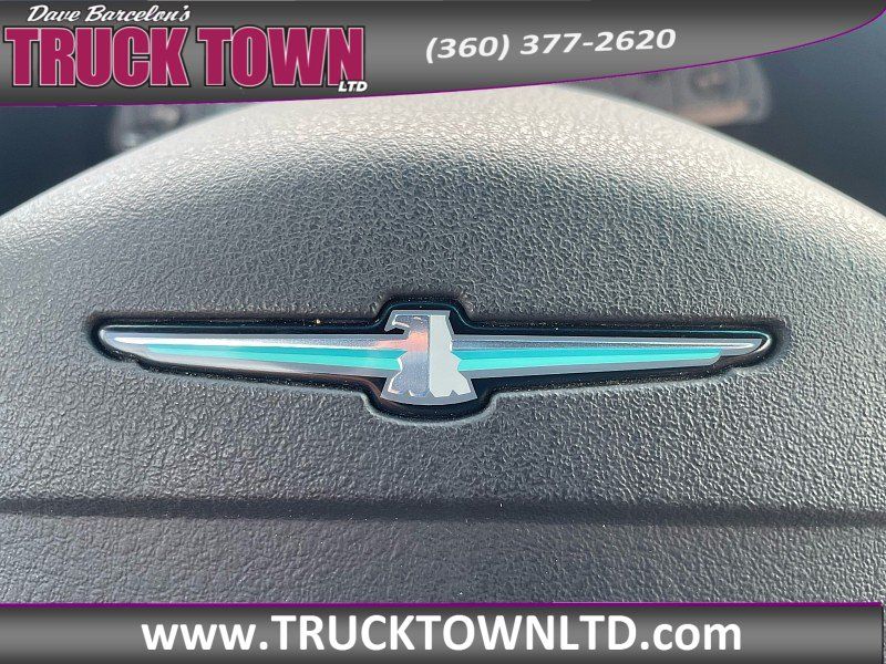 Used 2002 Ford Thunderbird RWD image 15