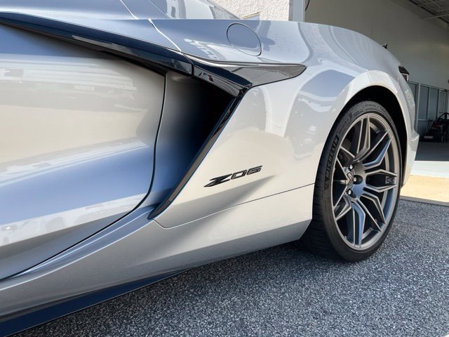 Used 2026 Chevrolet Corvette Z06 RWD image 29