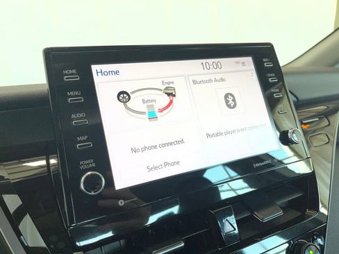 Used 2021 Toyota Camry XLE FWD image 11