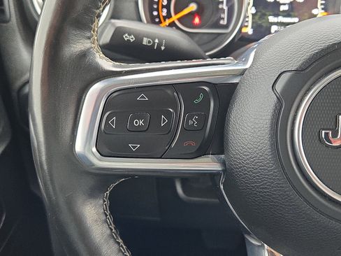 Used 2020 Jeep Gladiator Overland image 21