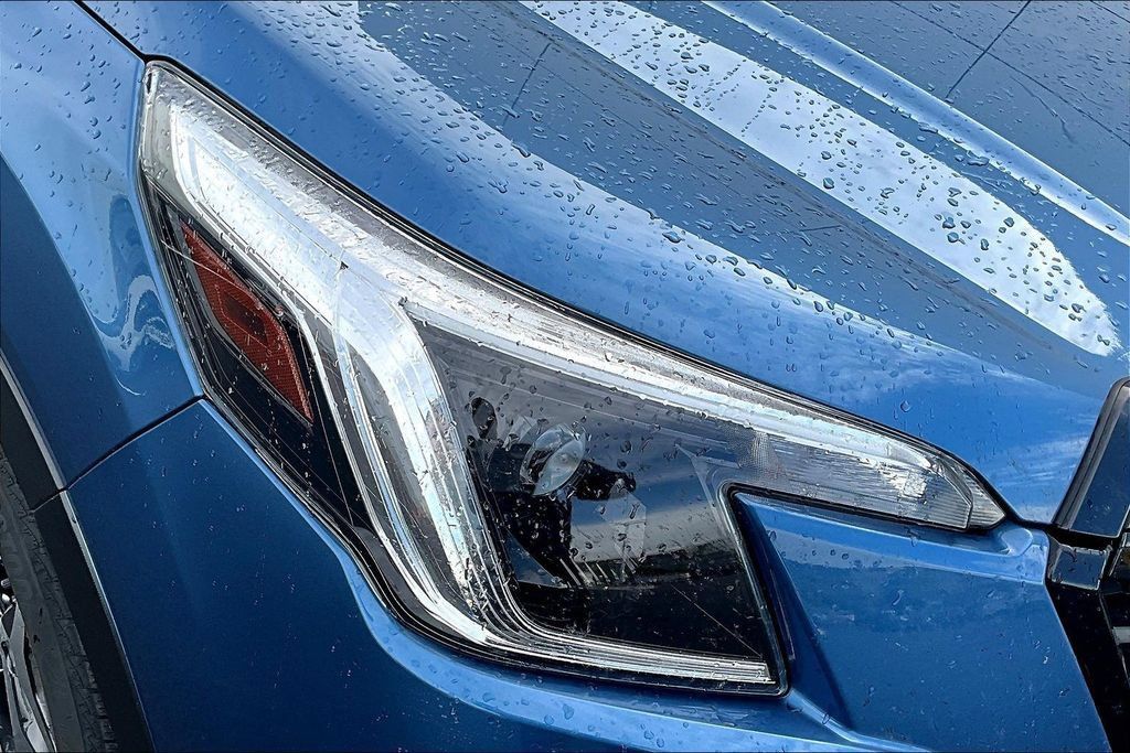 Used 2023 Subaru Forester Premium AWD/4WD image 33