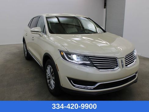 Used 2018 Lincoln MKX Select w/ Select Plus Package image 5