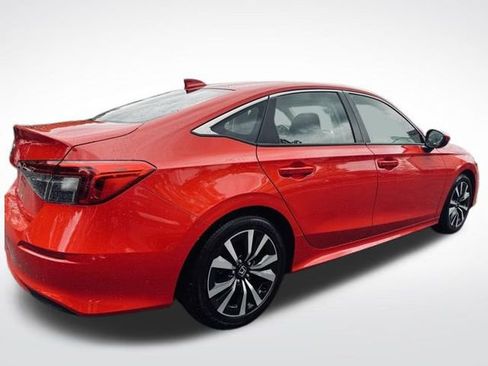 Used 2023 Honda Civic EX image 4