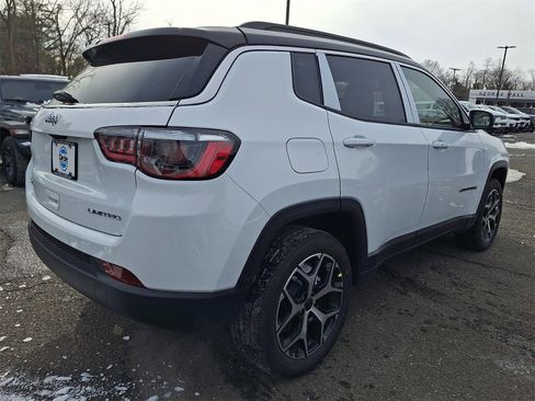 New 2026 Jeep Compass Limited image 3