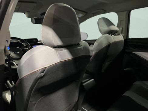 Used 2022 Subaru Crosstrek 2.0i Premium image 16