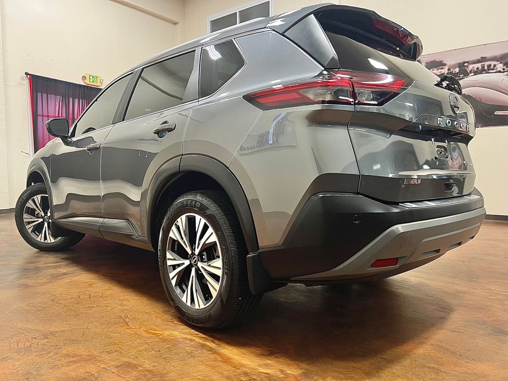 Used 2023 Nissan Rogue SV w/ SV Premium Package AWD/4WD image 2
